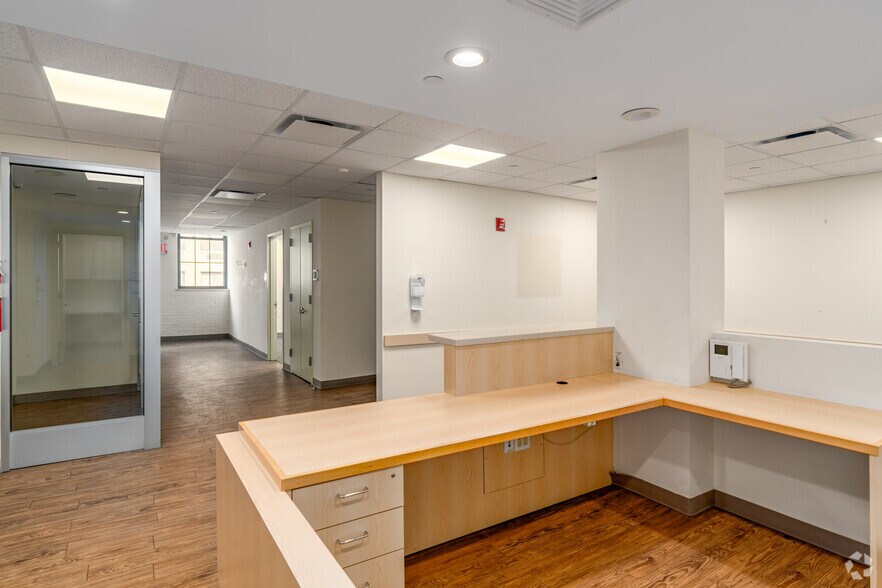More Photos Of 116-122 E 124th St, New York Medical For Lease