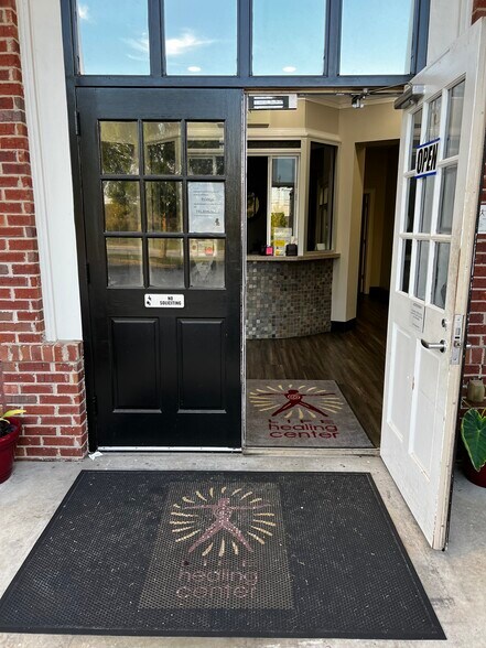 More Photos Of 1637 Athens Hwy, Grayson Office For Sale