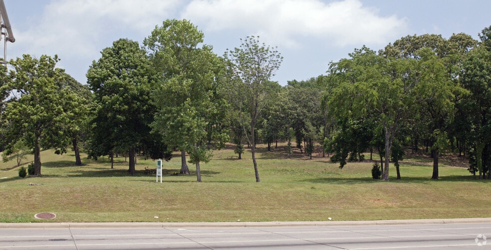 More Photos Of E 81st St & S Harvard Ave, Tulsa Land For Sale
