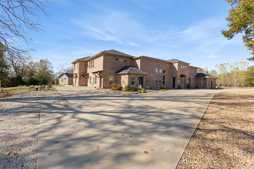 More Photos Of 27923 W US Highway 82, Sherman Lodge Meeting Hall For Sale