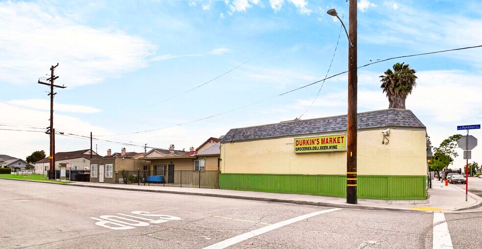 More Photos Of 13809 Funston Ave, Norwalk Flex For Sale