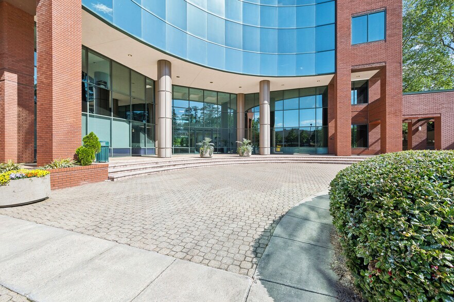 More Photos Of 1000 Park Forty Plaza Dr, Durham Office For Lease