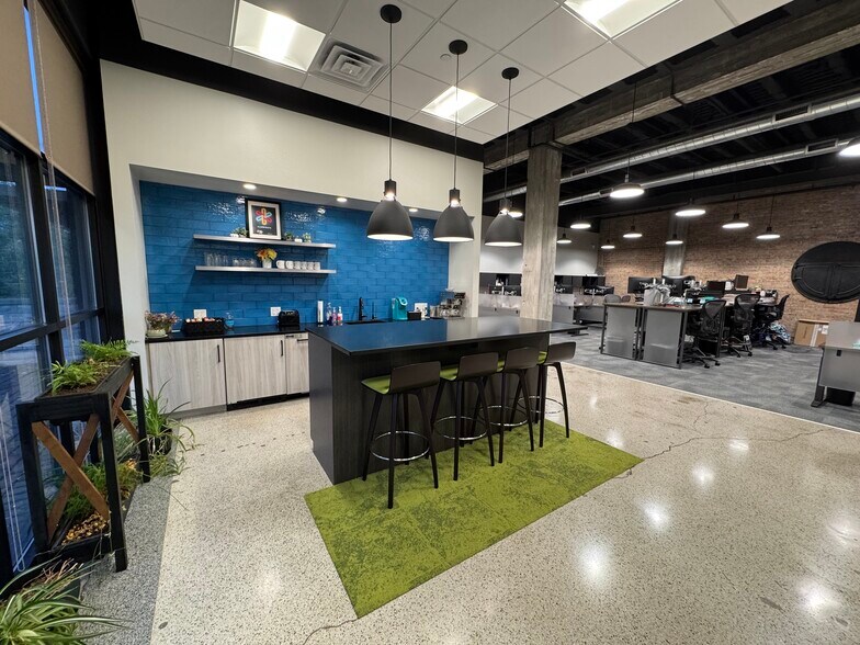 More Photos Of 321 S Main St, South Bend Apartments For Lease