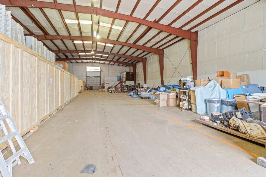 More Photos Of 1701 Leland Ave, Middle River Warehouse For Lease