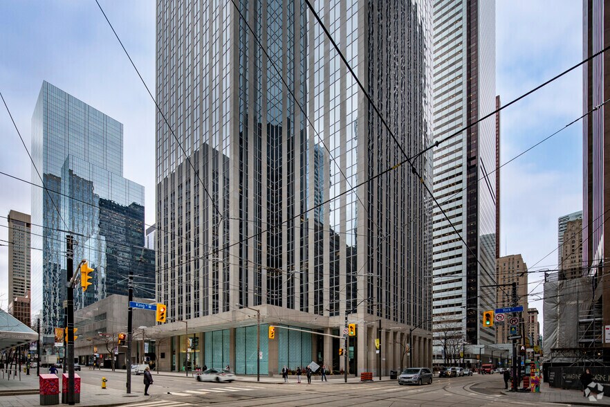 More Photos Of 130 King St W, Toronto Office For Lease