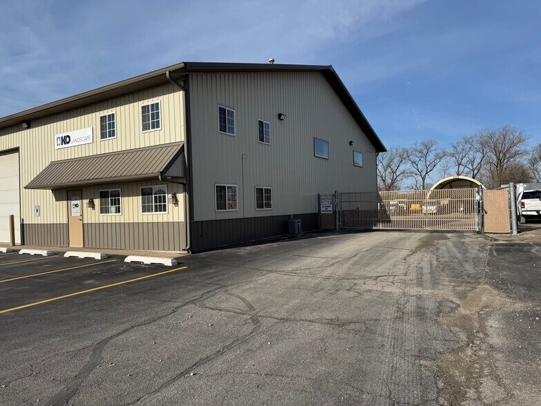 More Photos Of 2128 Gould Ct, Rockdale Warehouse For Sale