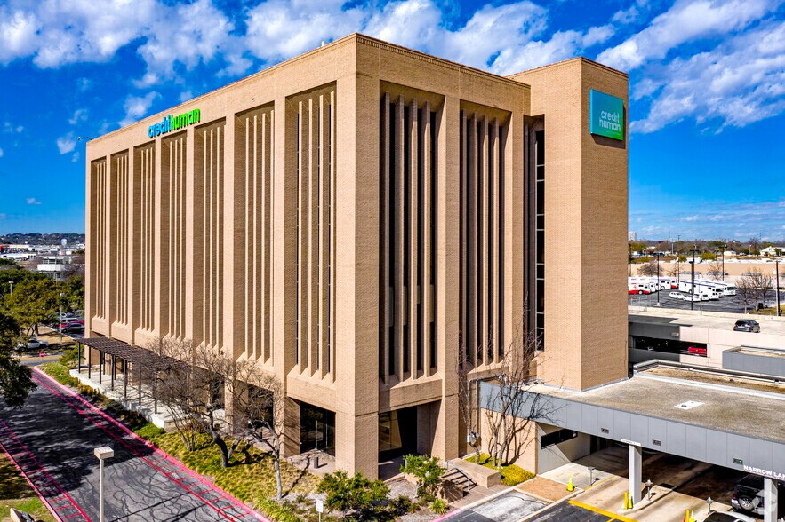 More Photos Of 6061 W IH-10, San Antonio Office For Sale