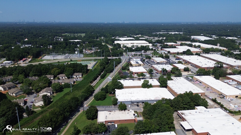 More Photos Of 5530 E Ponce De Leon Ave, Stone Mountain Distribution For Lease
