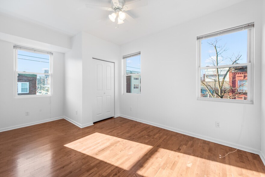 More Photos Of 601 N 39th St, Philadelphia Storefront Retail Residential For Sale