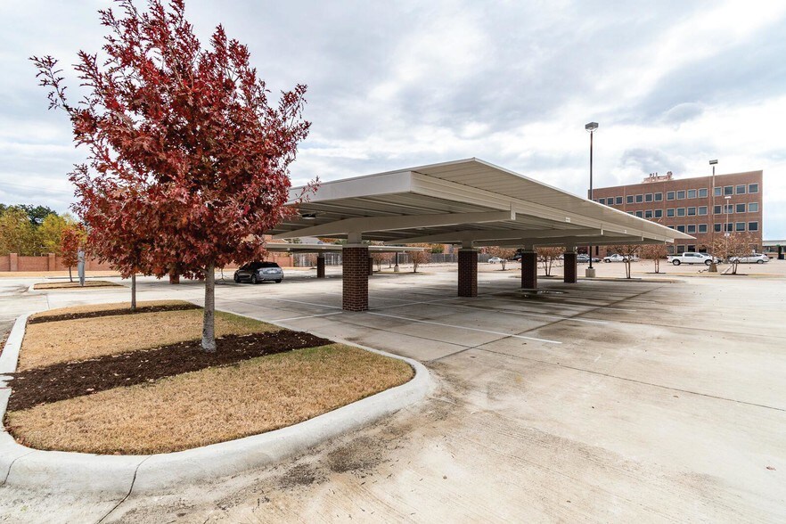 More Photos Of 6851 NE Loop 820, North Richland Hills Office For Lease