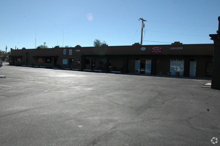 More Photos Of 7171 E Cave Creek Rd, Carefree Unknown For Lease