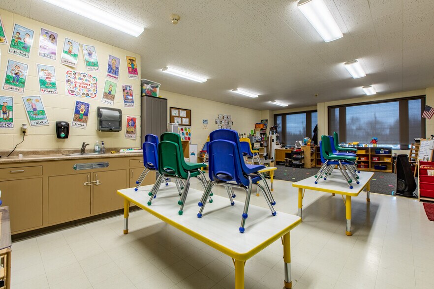 More Photos Of 974 Skyline Dr SW, Rochester Religious Facility For Lease