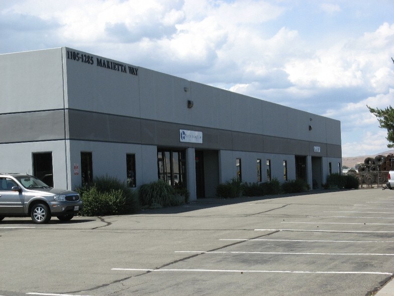 More Photos Of 1105-1285 Marietta Way, Sparks Showroom For Lease