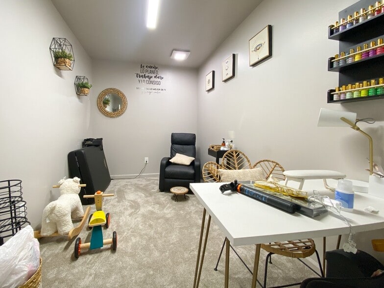 More Photos Of 2515 Seminary Ave, Oakland Health Club For Sale