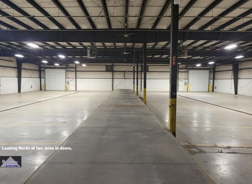 More Photos Of 3530 Industrial Ave, Joplin Warehouse For Lease
