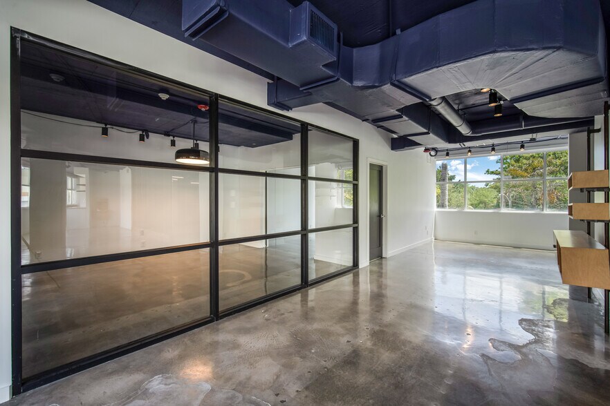 More Photos Of 2424 S Dixie Hwy, Coconut Grove Loft Creative Space For Sale