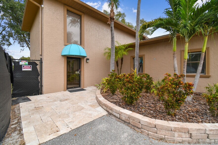 More Photos Of 21859 Sr-54, Lutz Medical For Sale