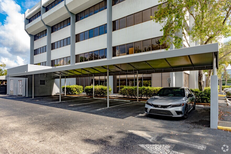 More Photos Of 800 W Cypress Creek Rd, Fort Lauderdale Office For Lease