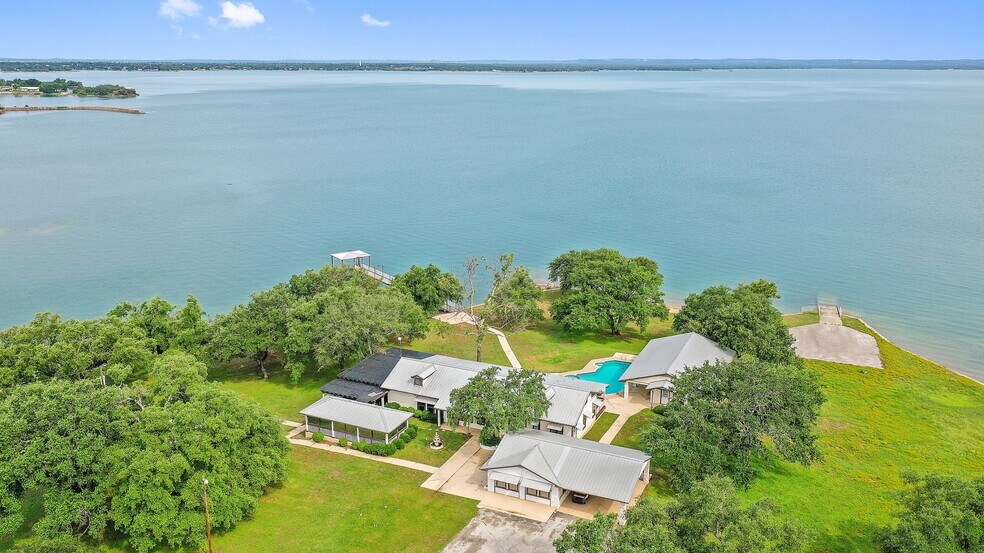 More Photos Of 18617 E State Highway 29, Buchanan Dam Apartments For Sale