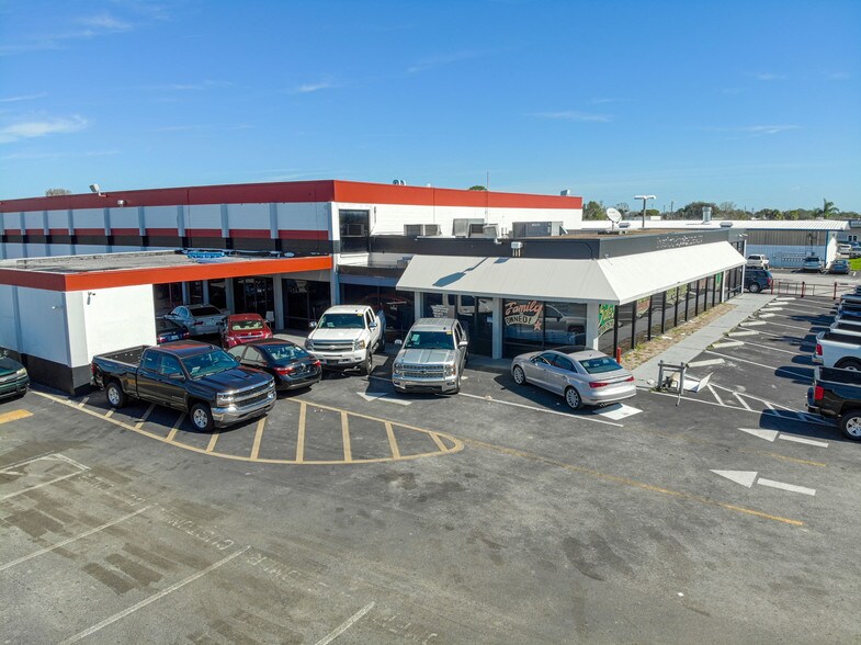 More Photos Of 6239 S Orange Blossom Trl, Orlando Auto Dealership For Sale