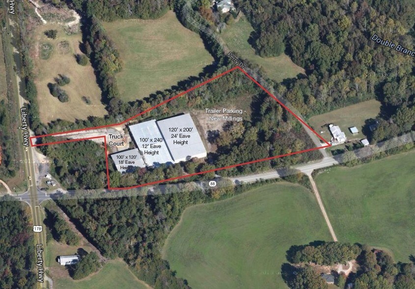 More Photos Of 5115 Old Greenville Hwy, Liberty Warehouse For Lease