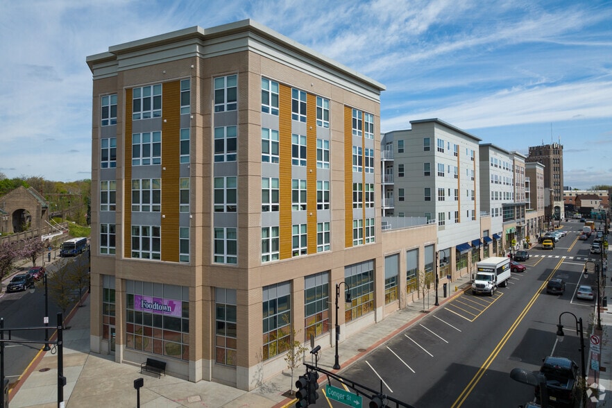 More Photos Of 300 Glenwood Ave, Bloomfield Apartments For Lease