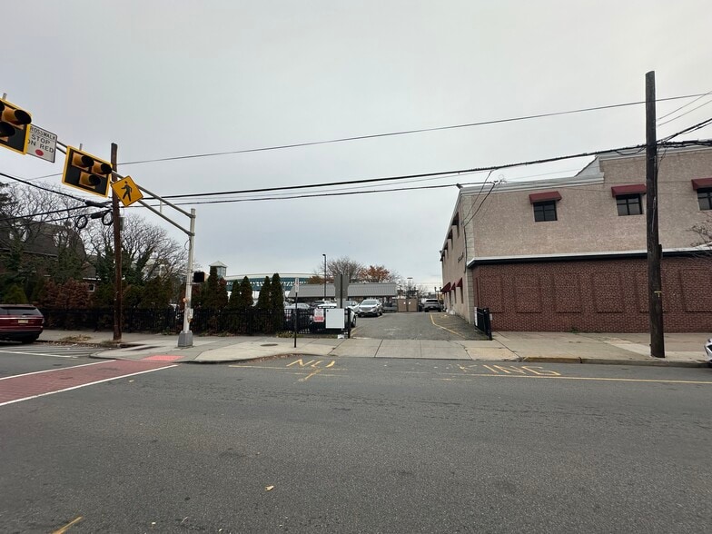 More Photos Of 534-548 Avenue E, Bayonne Office For Sale