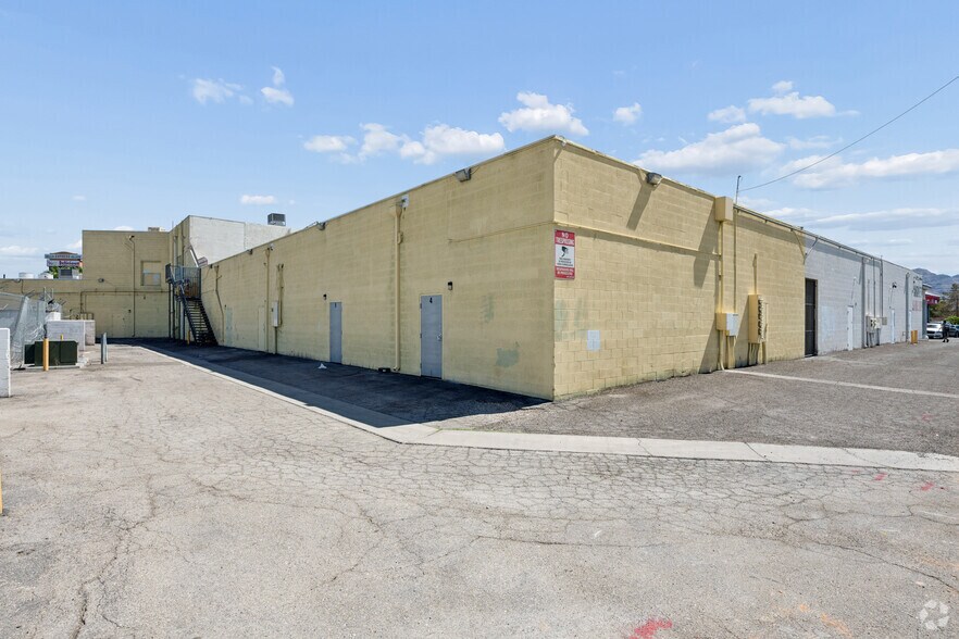 More Photos Of 4375 Las Vegas Blvd N, Las Vegas Storefront For Sale