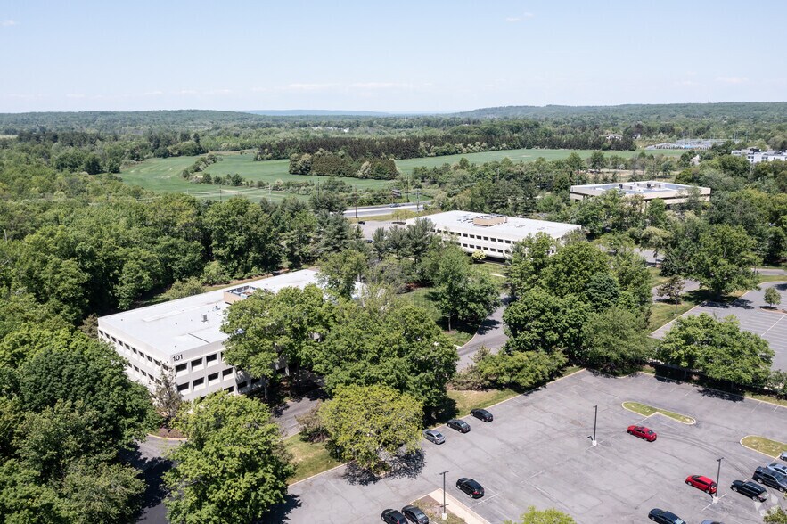 More Photos Of 4 Research Way, Princeton Unknown For Lease