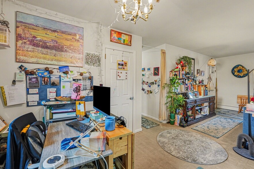 More Photos Of 107 Allison Rd, Oreland Office For Sale