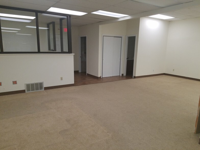 More Photos Of 724 Danbury Rd, Ridgefield Office For Lease