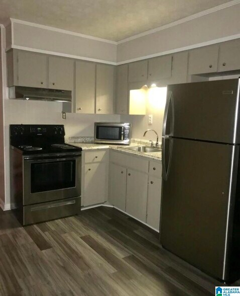 More Photos Of 1120 Stewart St, Oxford Apartments For Sale