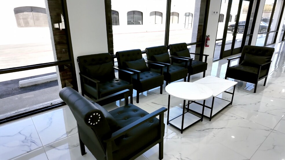 More Photos Of 15070 Beltwood Pky, Addison Freestanding For Lease