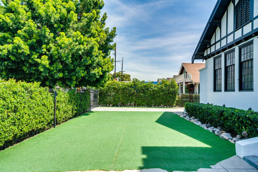 More Photos Of 4908 York Blvd, Los Angeles Lodge Meeting Hall For Lease