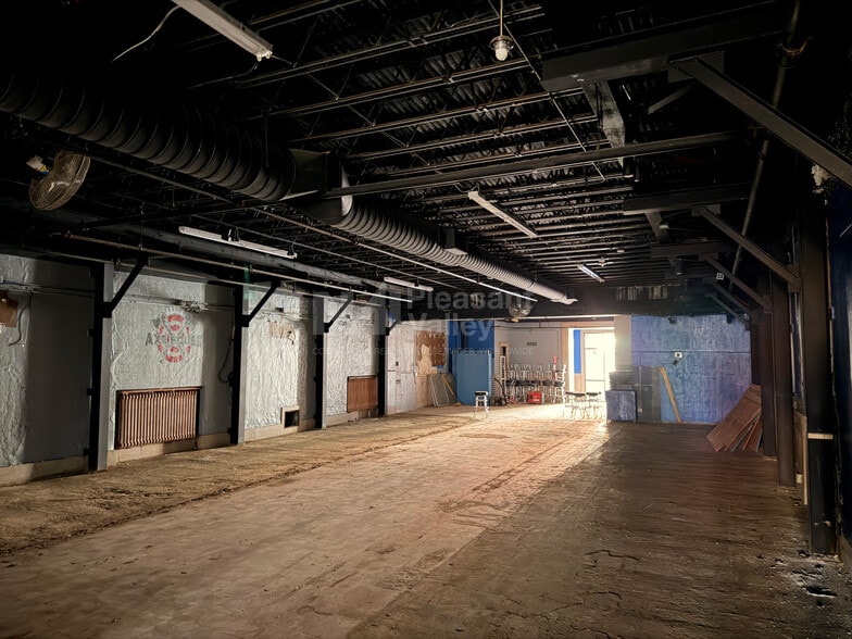 More Photos Of 328 S Main St, Akron Restaurant For Sale