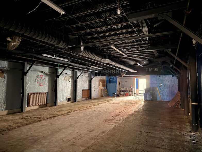 More Photos Of 328 S Main St, Akron Restaurant For Lease