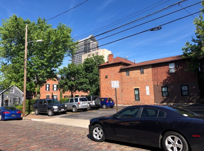 More Photos Of 486-498 City Park Ave, Columbus Office For Lease