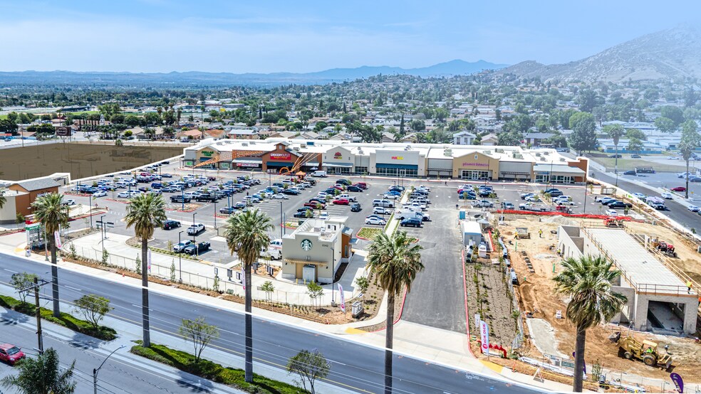 More Photos Of 6348 Mission Blvd, Jurupa Valley Storefront For Sale