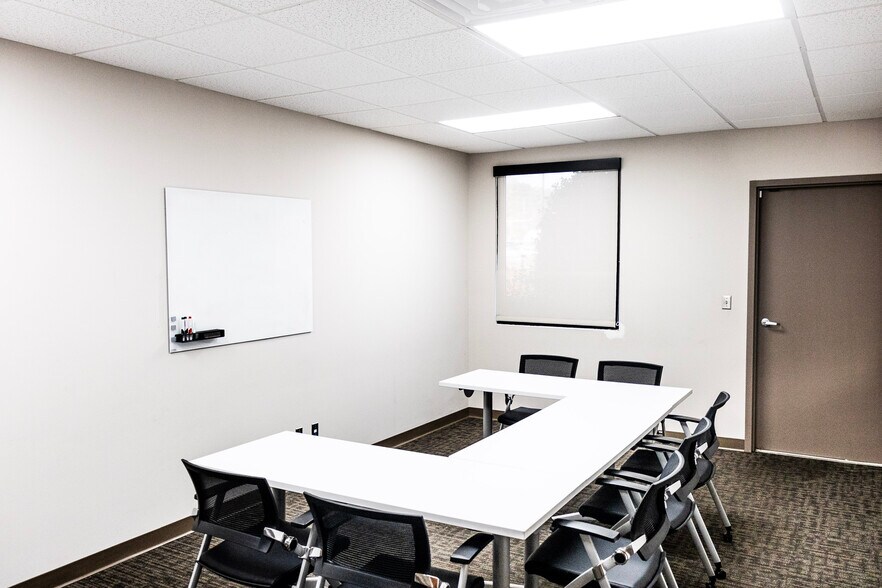 More Photos Of 201 Cahaba Valley Pky, Pelham Office For Lease