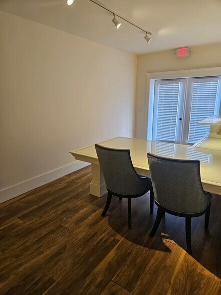 More Photos Of 232 W Main St, Leola Storefront Retail Office For Lease