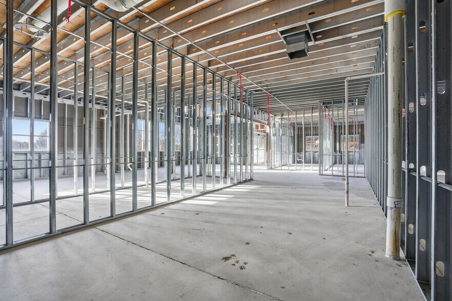 More Photos Of 113 Pocono Dr, Milford Office For Sale