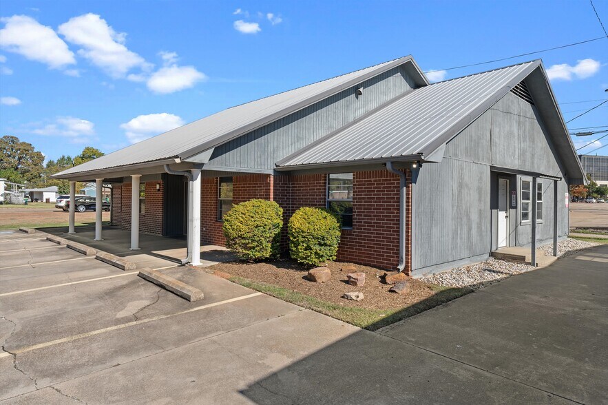 More Photos Of 908 Spruce St, Texarkana Medical For Sale