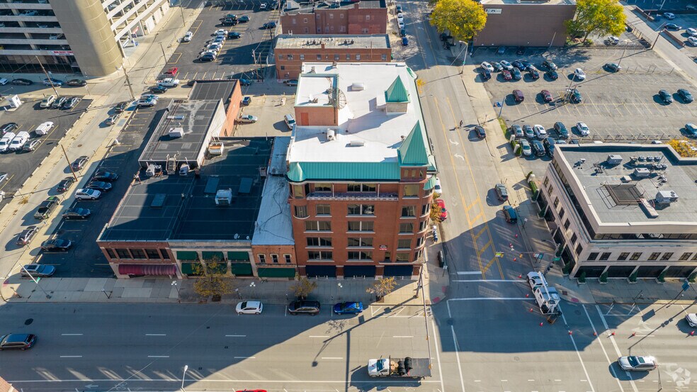 More Photos Of 172-176 E State St, Columbus Office For Lease