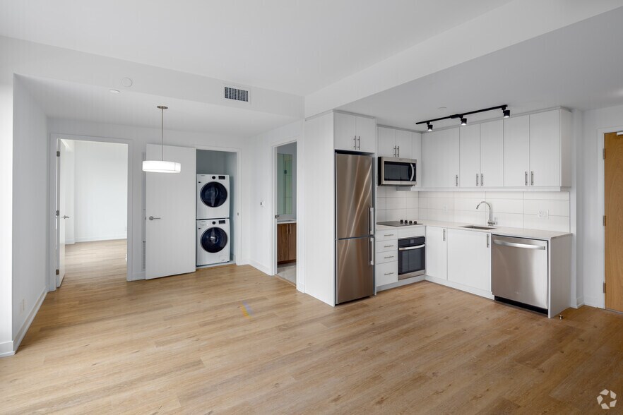 More Photos Of 9 Croham Rd, Toronto Apartments For Lease
