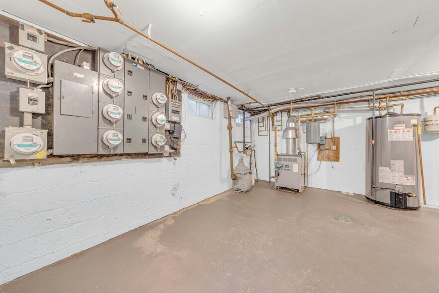 More Photos Of 161 S Pearl St, Pearl River Apartments For Sale