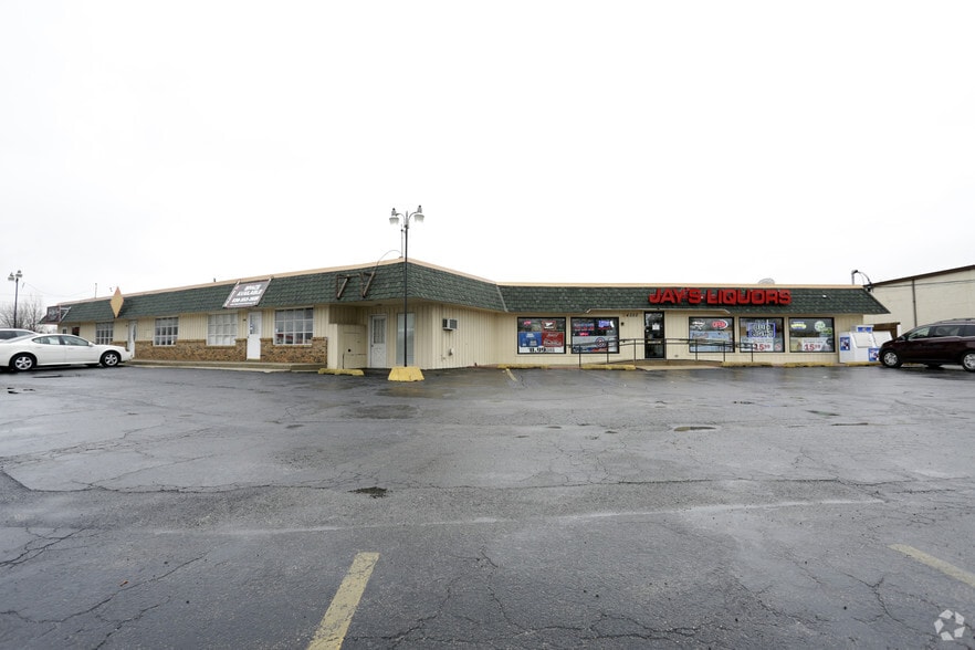 Primary Photo Of 4050 Wolf Rd, Oswego General Retail For Lease