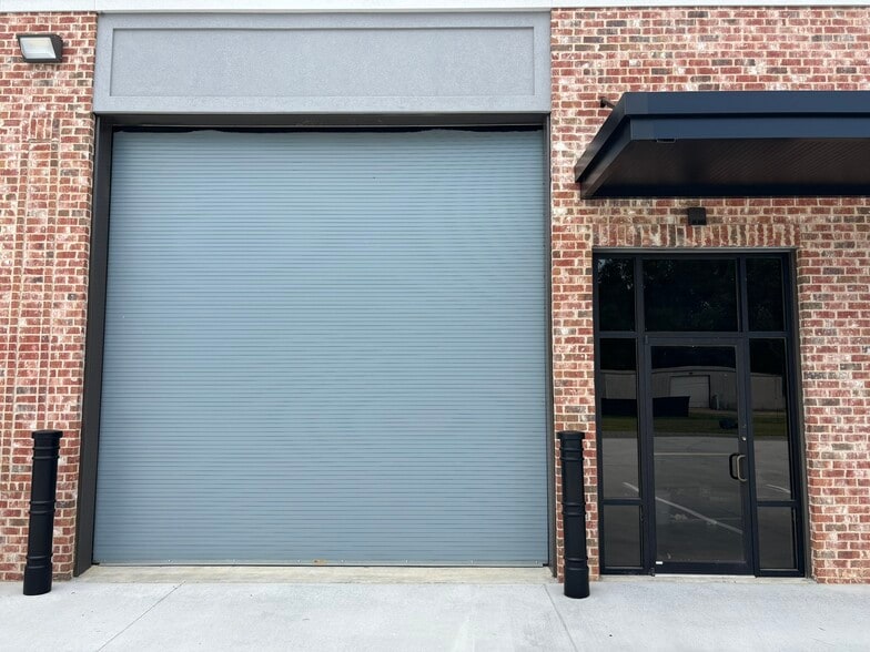 More Photos Of 230 Casey's Ln, Flowood Light Distribution For Lease
