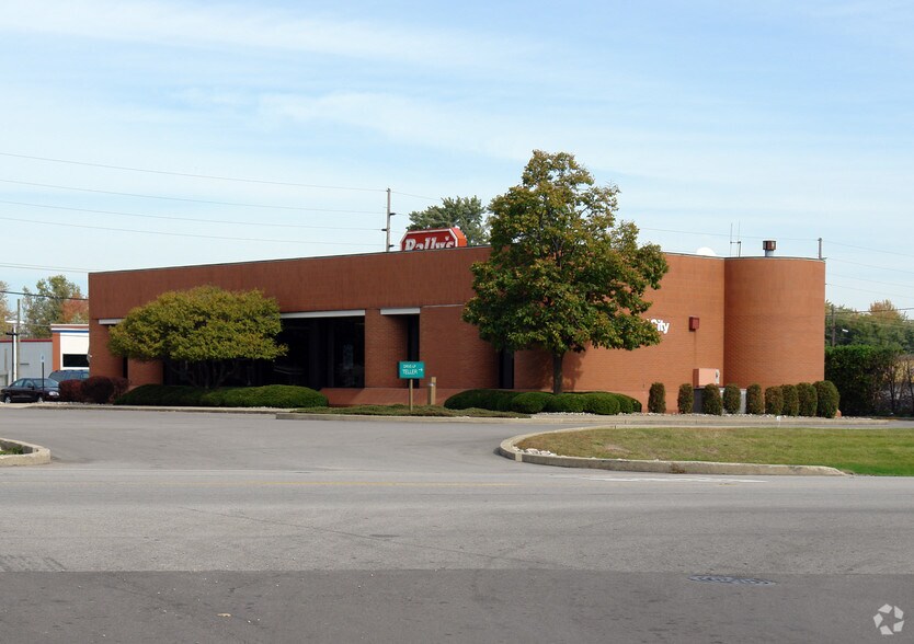 More Photos Of 411 W Lincoln Hwy, New Haven Bank For Sale