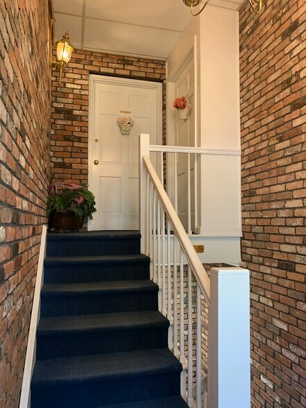 More Photos Of 35 Amboy Ave, Metuchen Medical For Sale