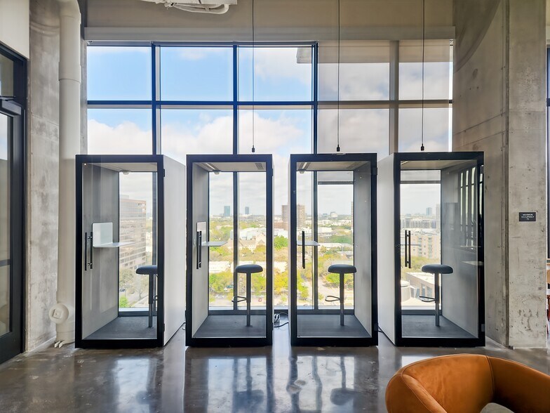 More Photos Of 5501 La Branch St, Houston Coworking Space